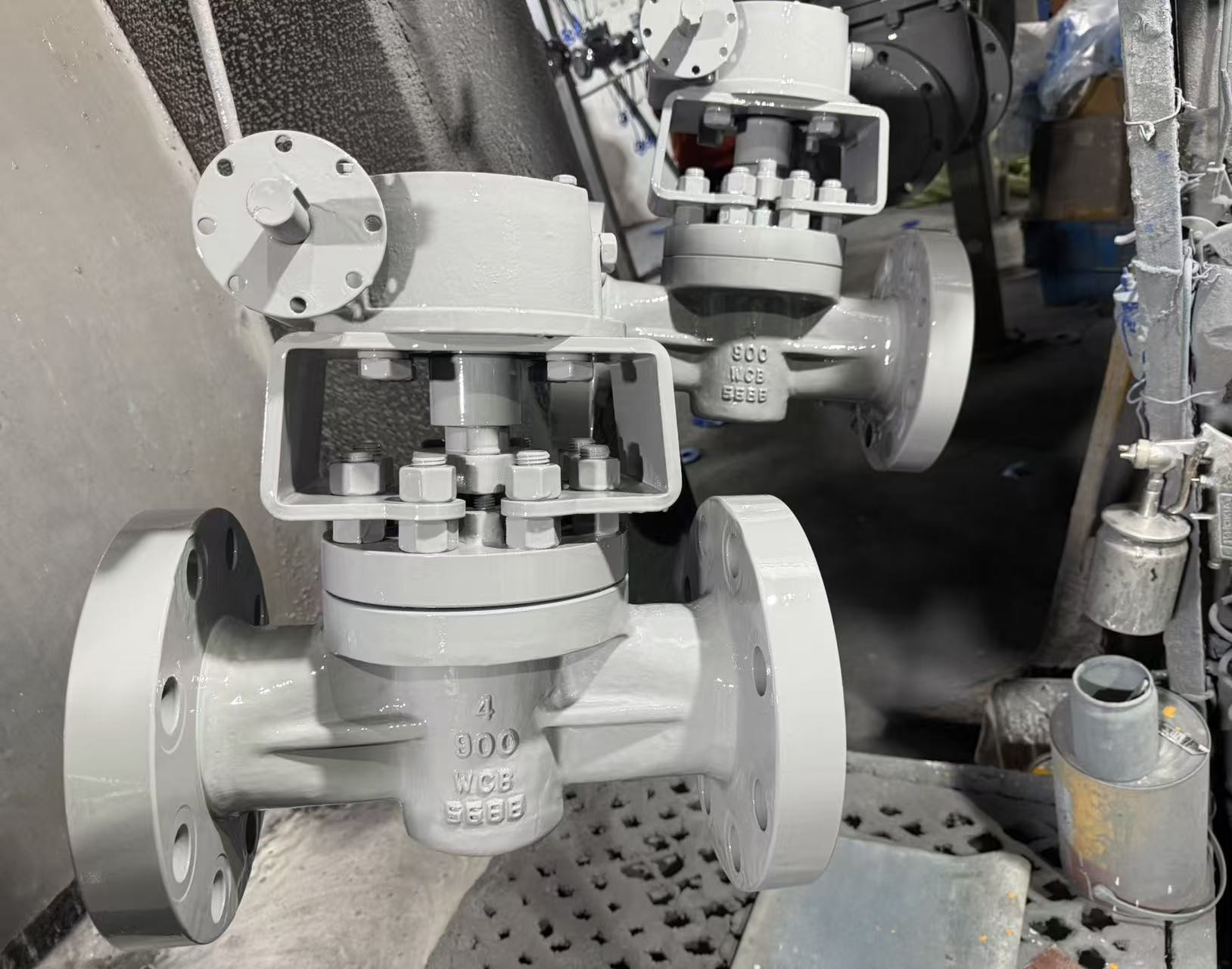 Gear Operated 900LB Plug Valves